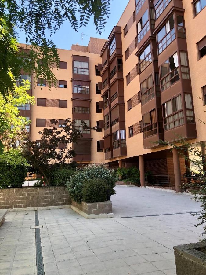Apartamento Wanda Ifema Con Parking Y Piscina Madrid Exterior foto